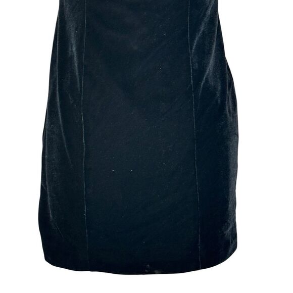 Avec Les Filles Black Velvet Rosette Mini Cocktail Dress | 8 - Picture 6 of 8